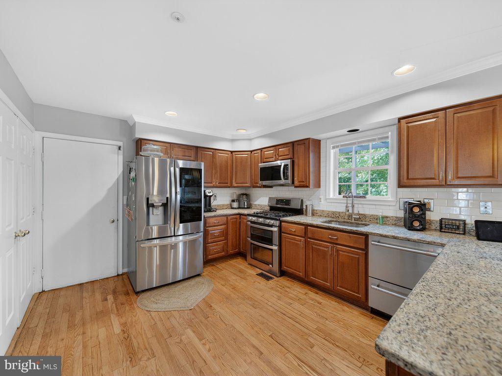 MARLBORO WOODS - Residential