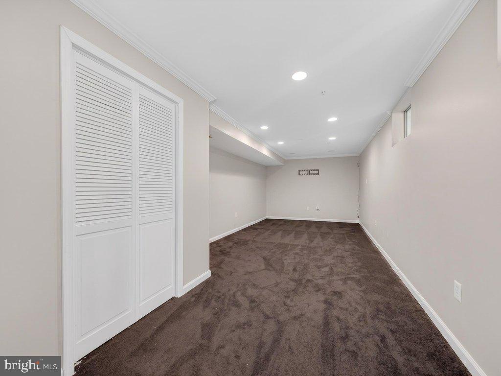 MARLBORO WOODS - Residential