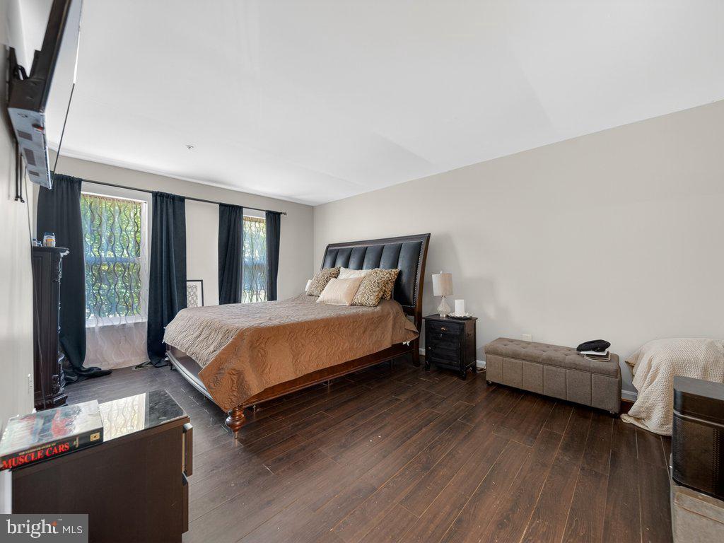 MARLBORO WOODS - Residential