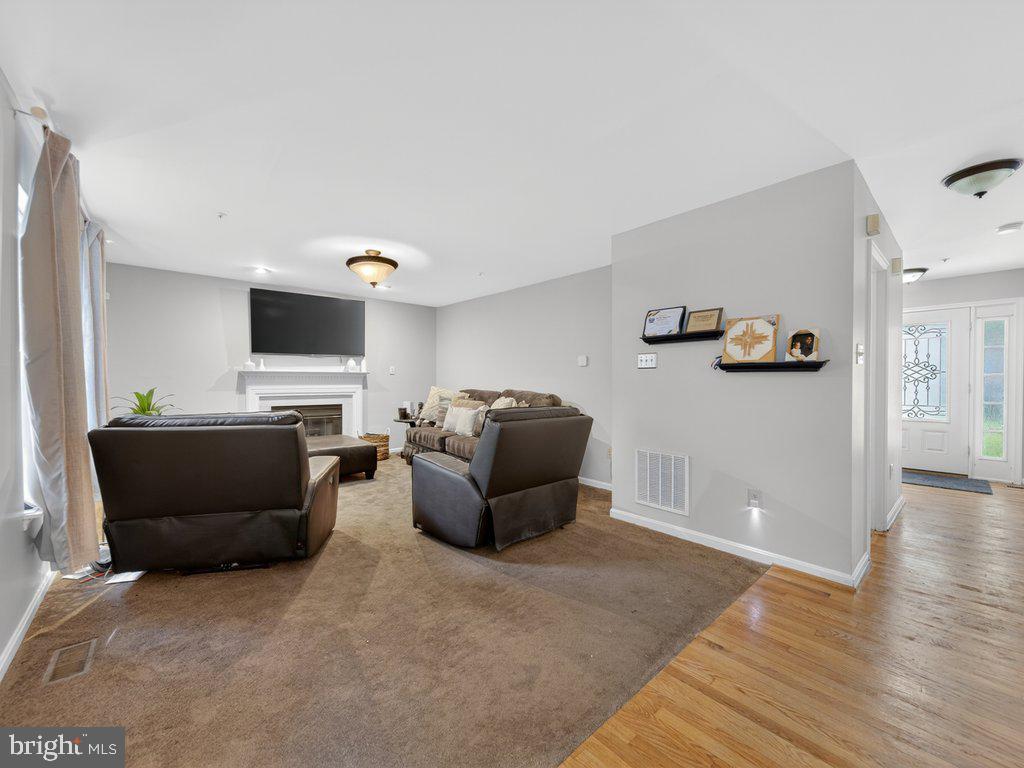 MARLBORO WOODS - Residential