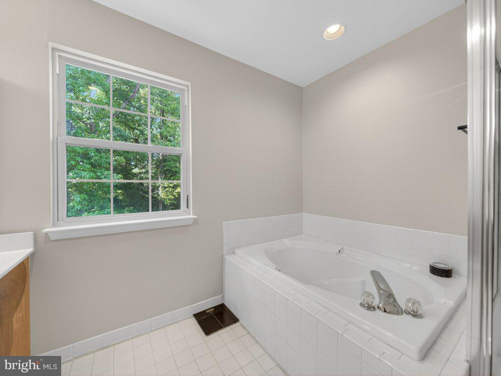 MARLBORO WOODS - Residential