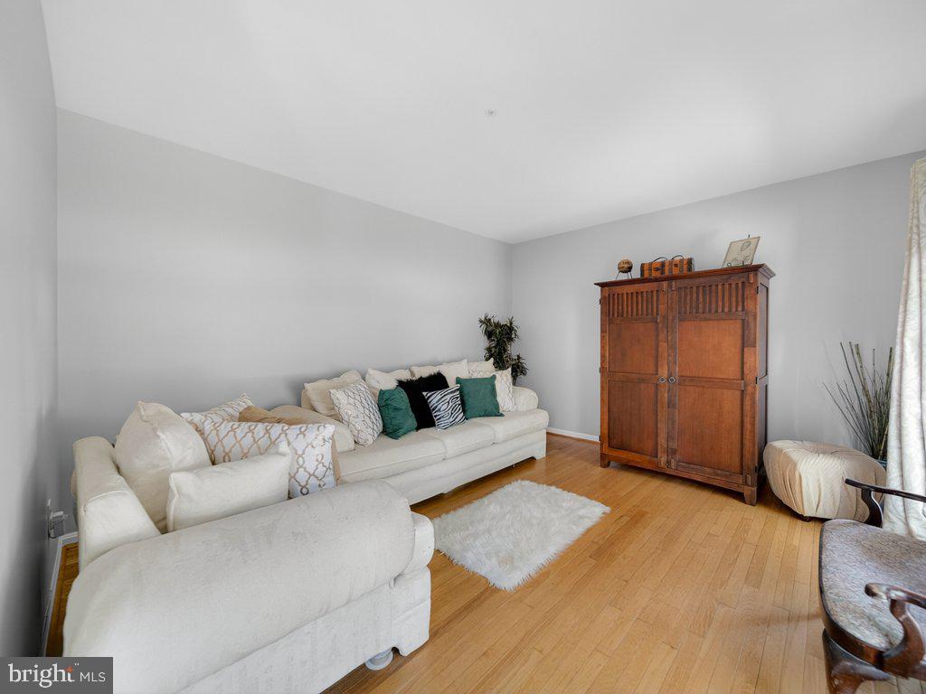 MARLBORO WOODS - Residential