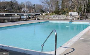 MARINERS COVE - Residential Lease