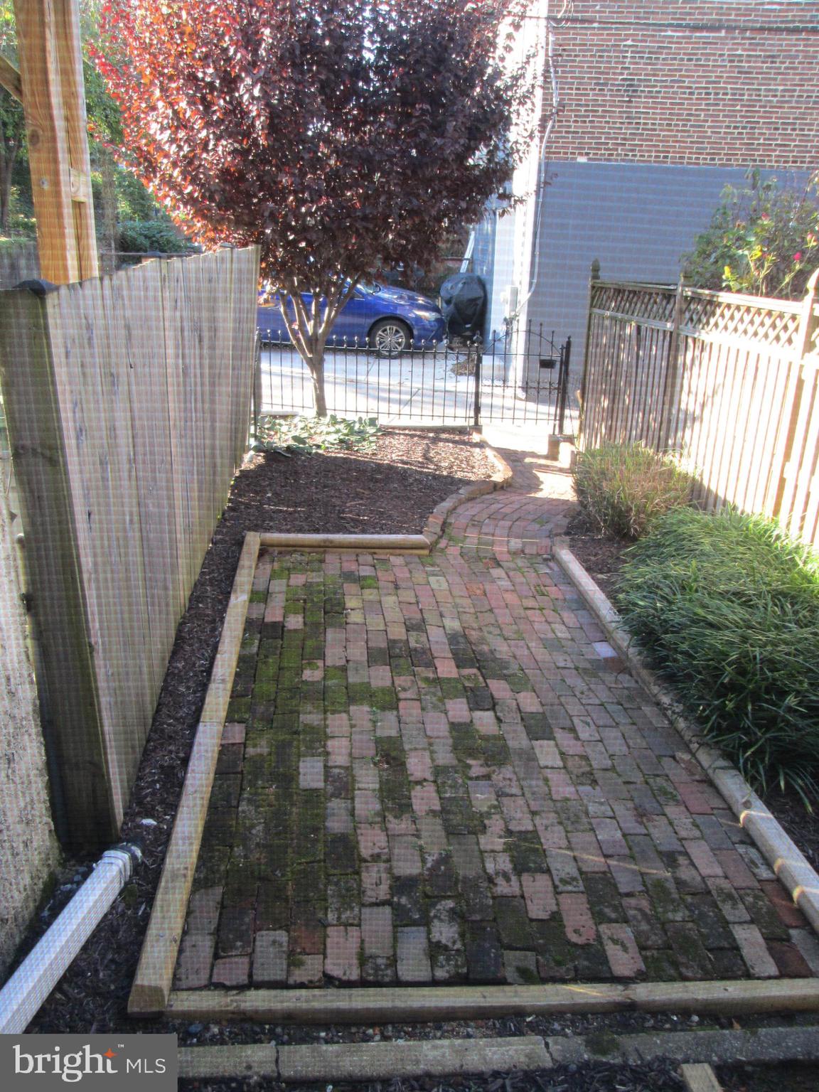 RIVERSIDE - Residential