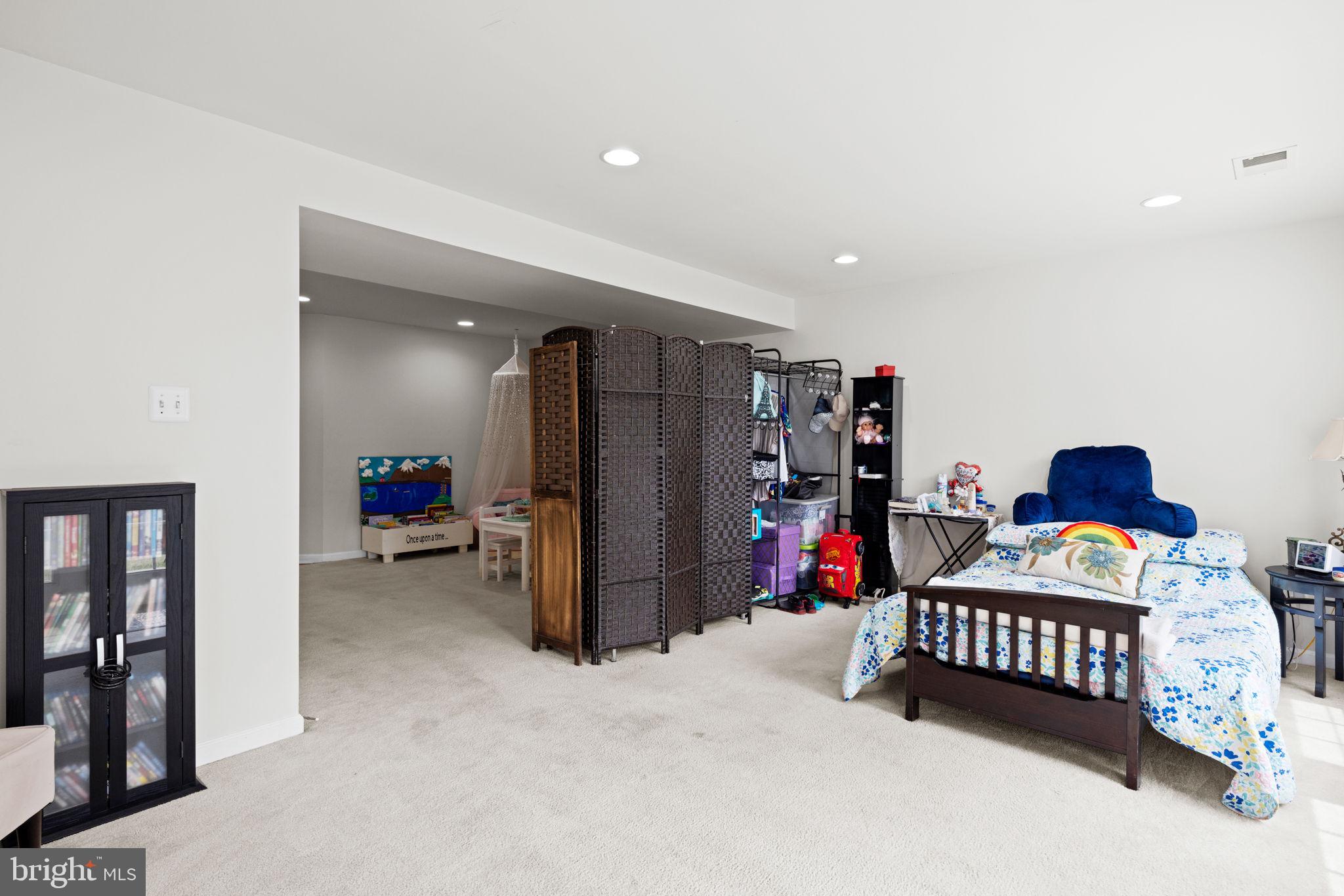 BROOKFIELD ON THE POTOMAC - Residential