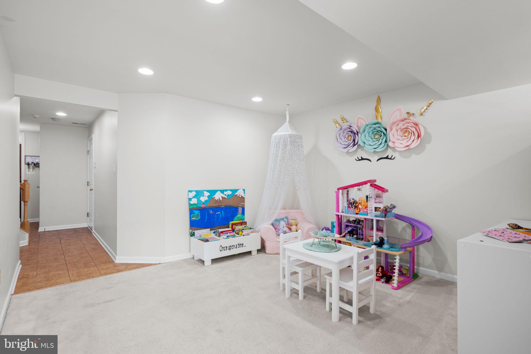 BROOKFIELD ON THE POTOMAC - Residential