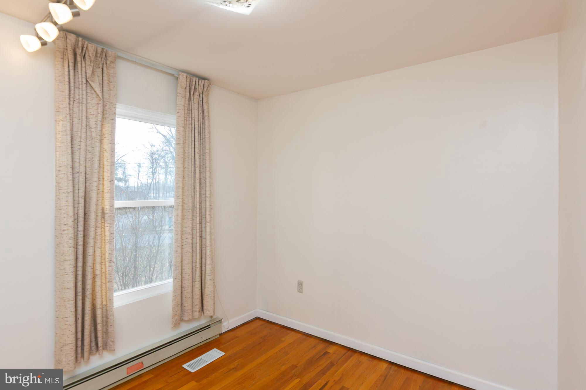 MECKLENBURG HEIGHTS - Residential