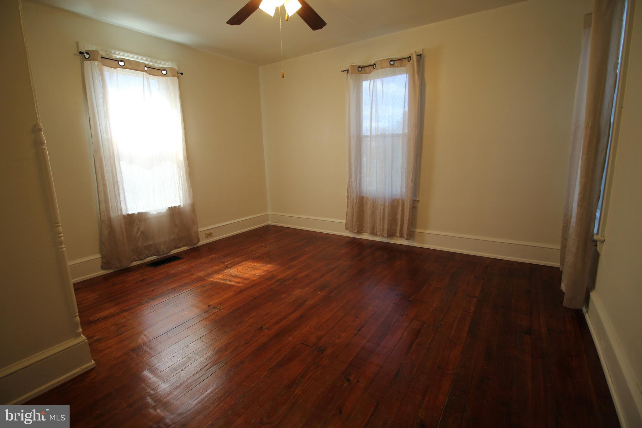 NEW HOLLAND BOROUGH - Residential Lease