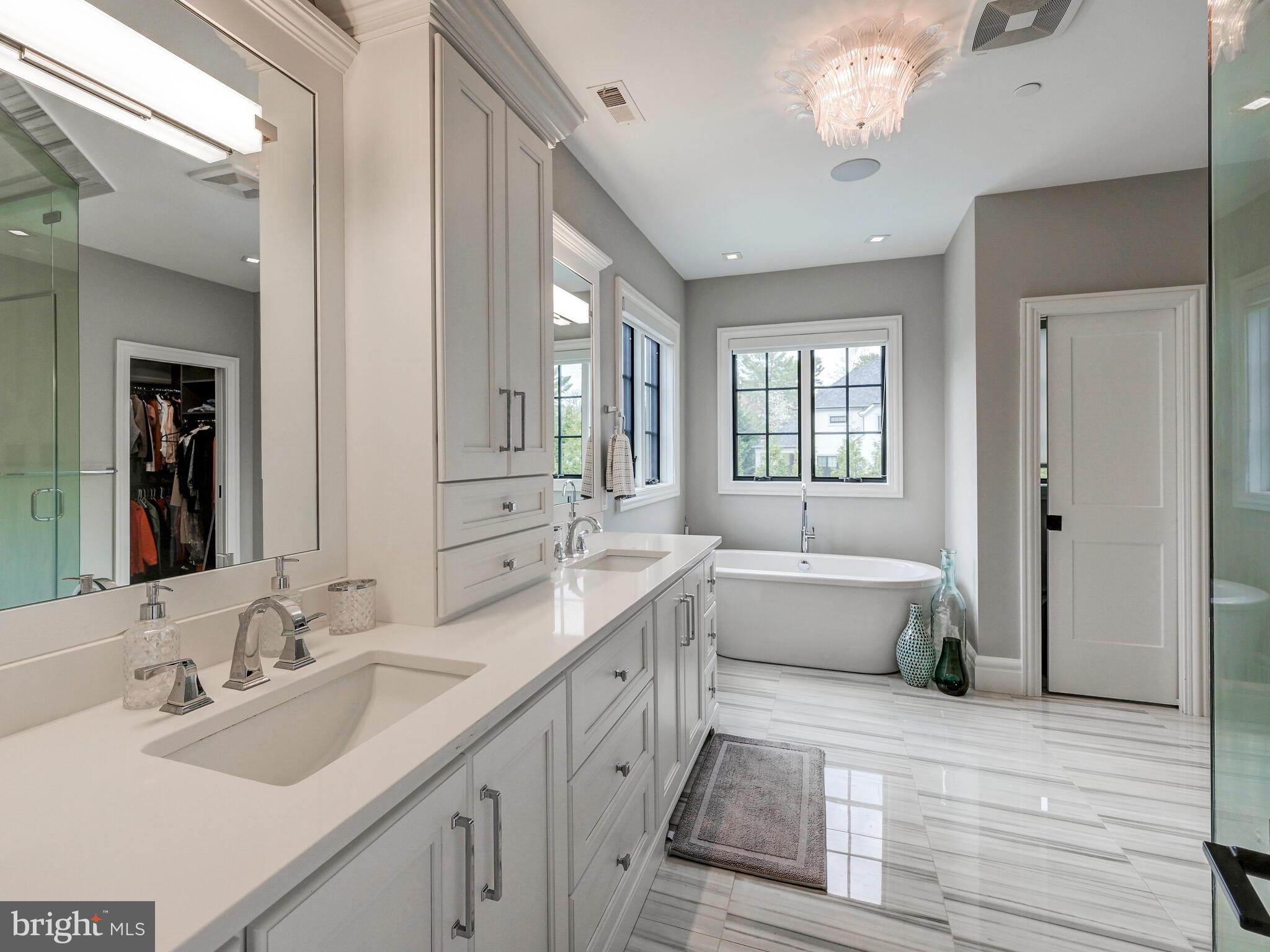 WORTHINGTON GREEN - Residential