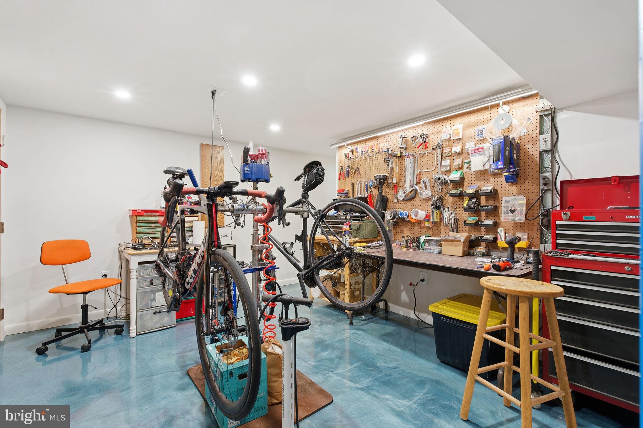 OAK SPRINGS - Residential