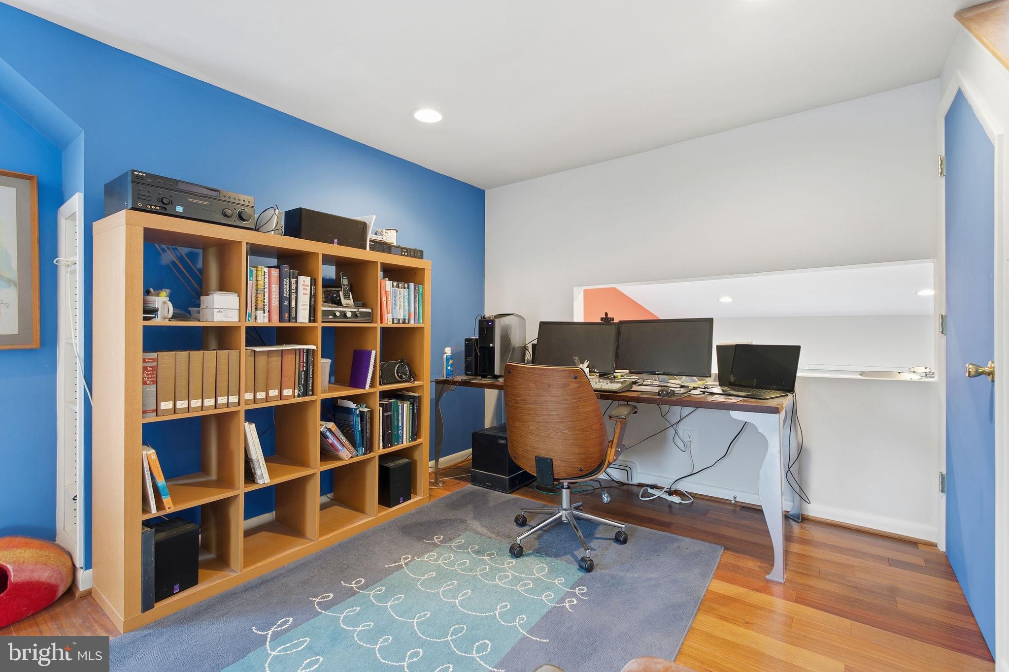 OAK SPRINGS - Residential