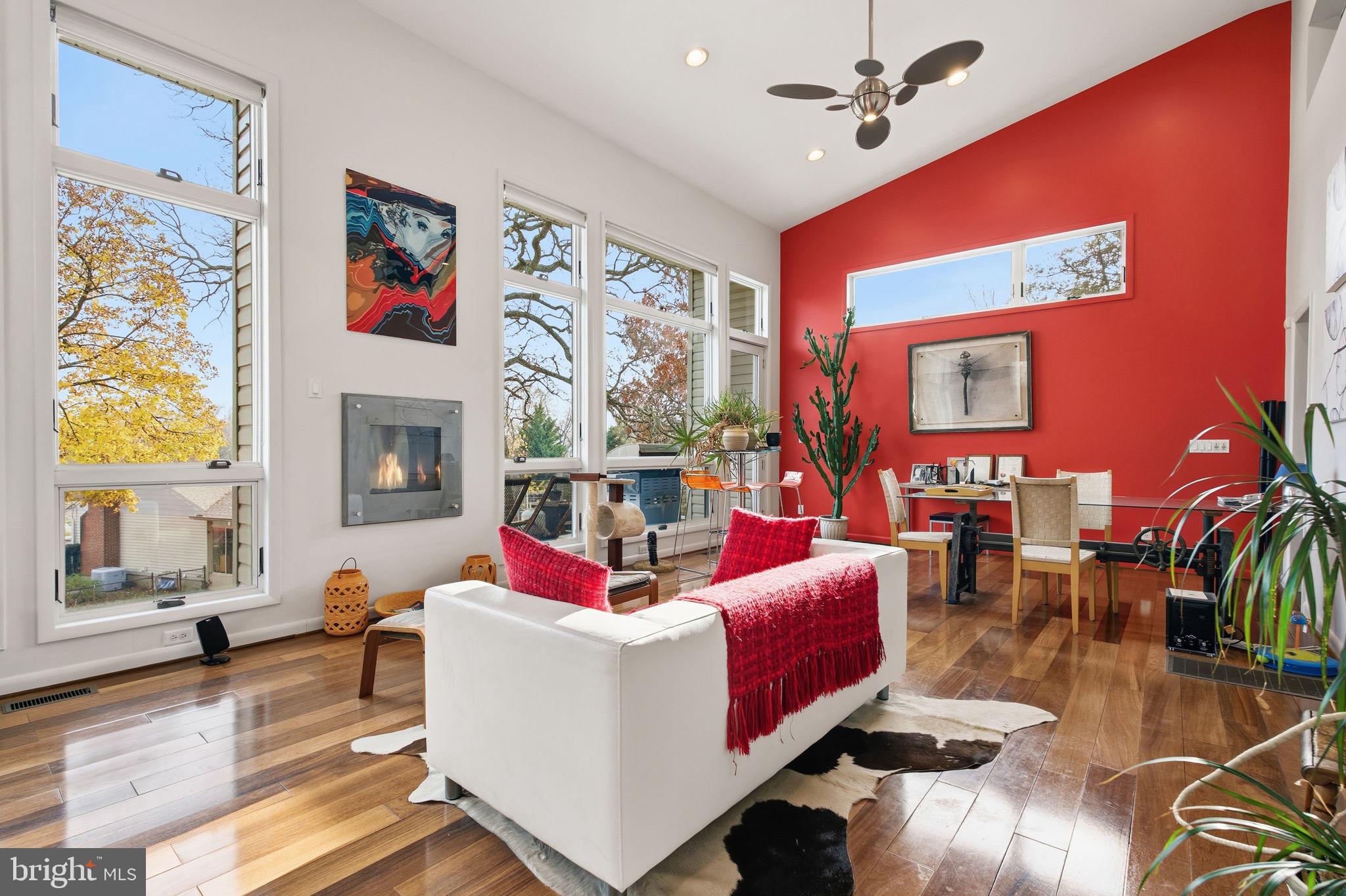 OAK SPRINGS - Residential