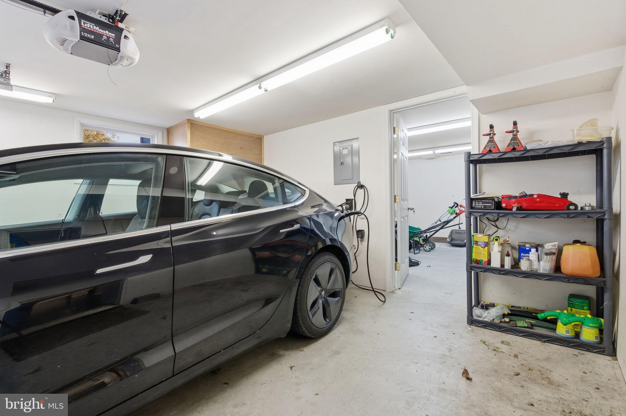 OAK SPRINGS - Residential