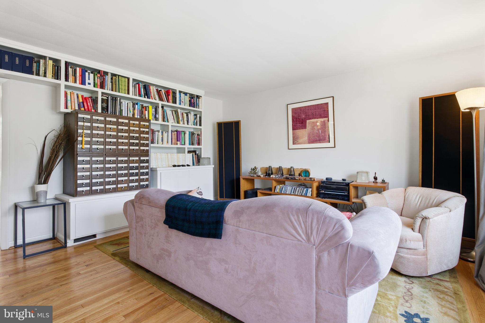 OAK SPRINGS - Residential