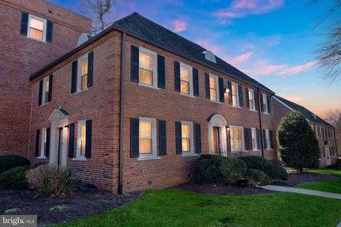 3805 V STREET SE WASHINGTON DC 20020