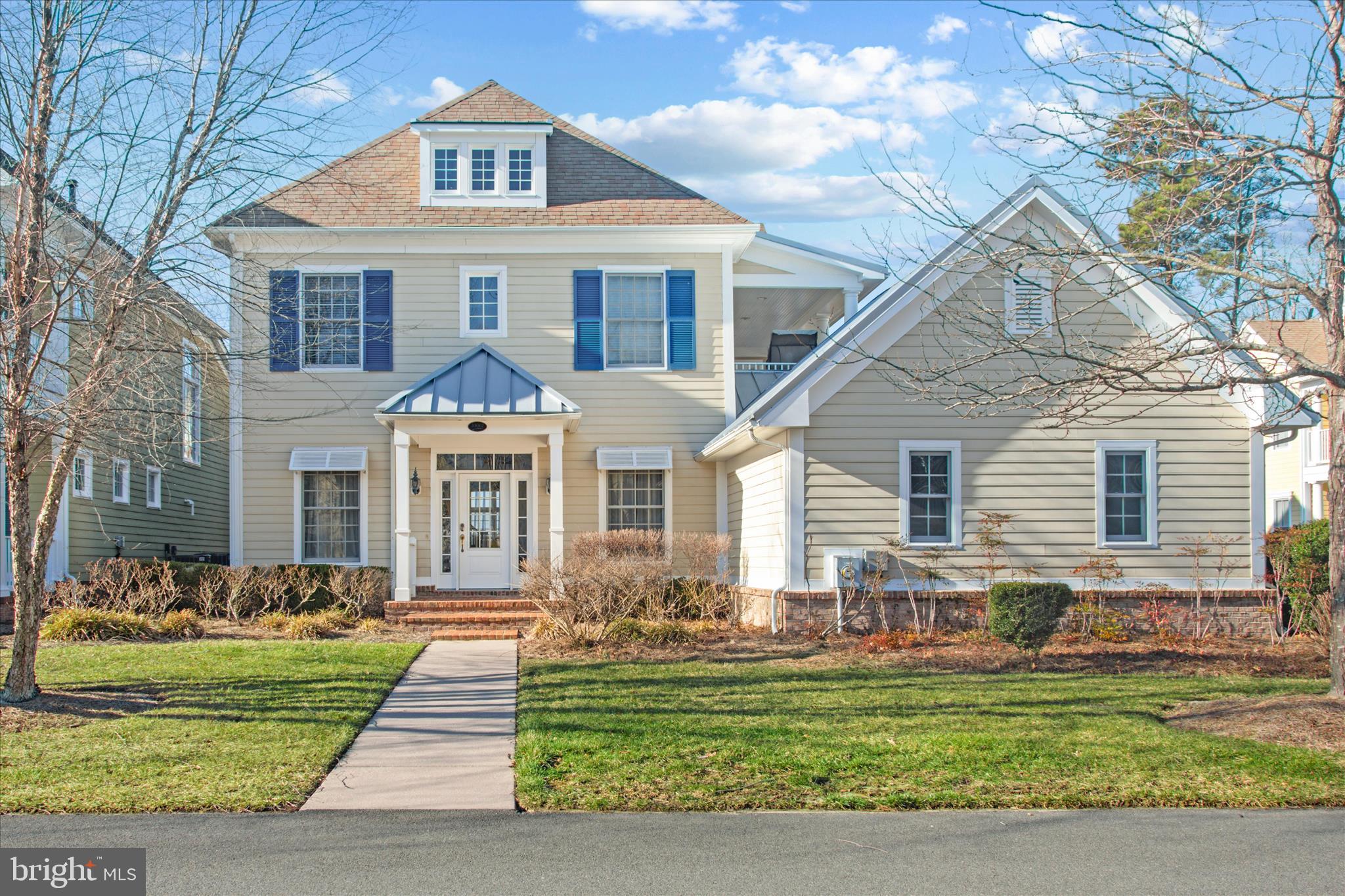 33067 SECLUDED PATH 125