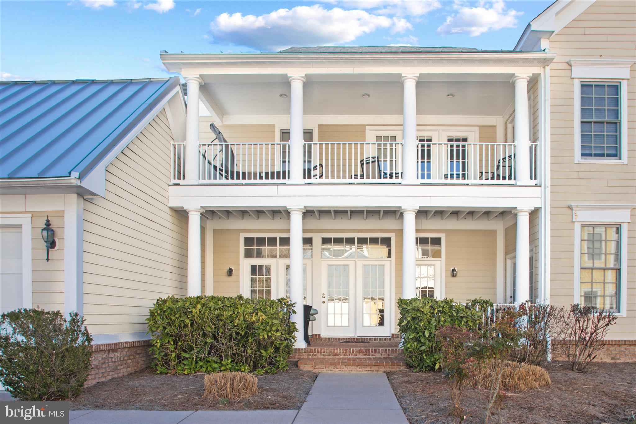 33067 SECLUDED PATH 125