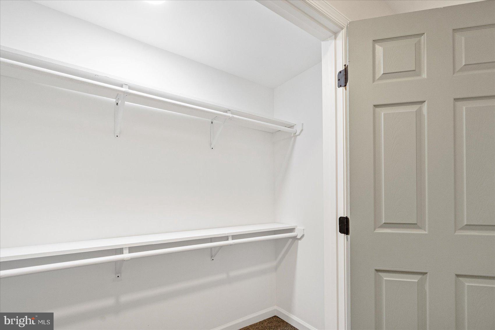 GARWYN OAKS - Residential