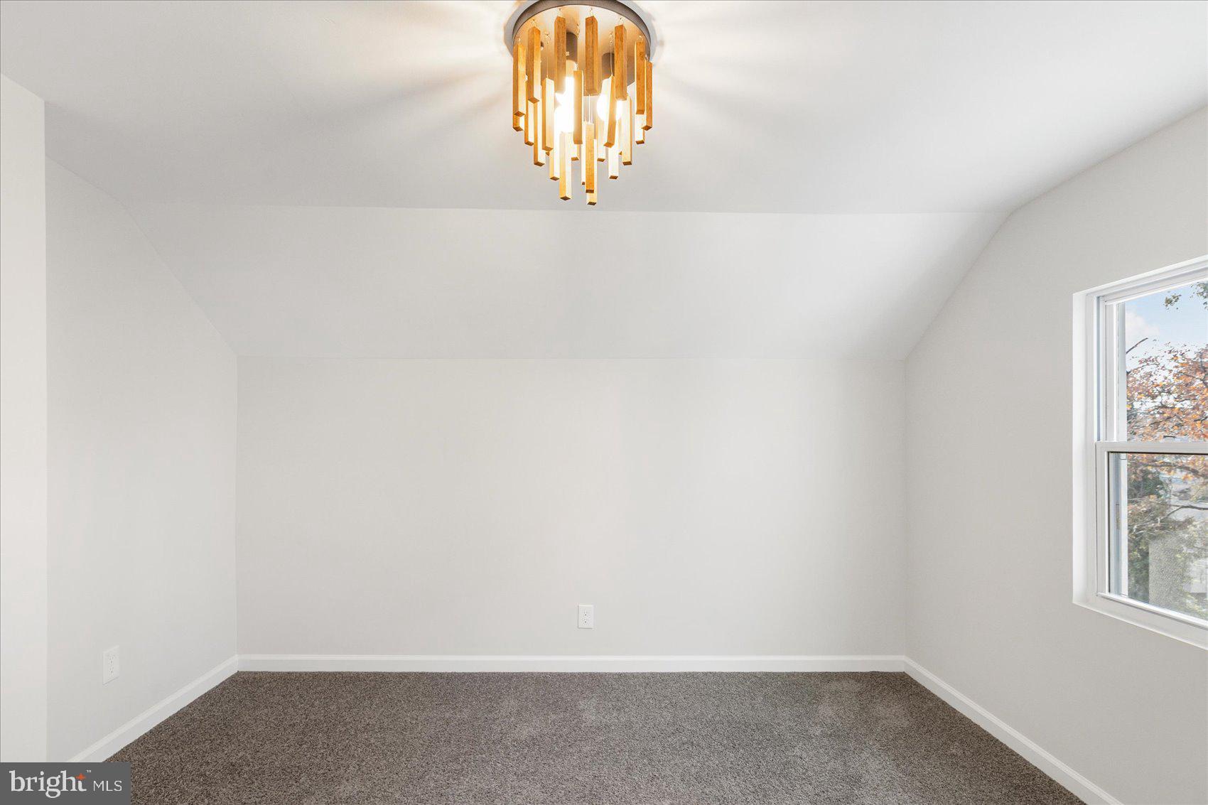 GARWYN OAKS - Residential