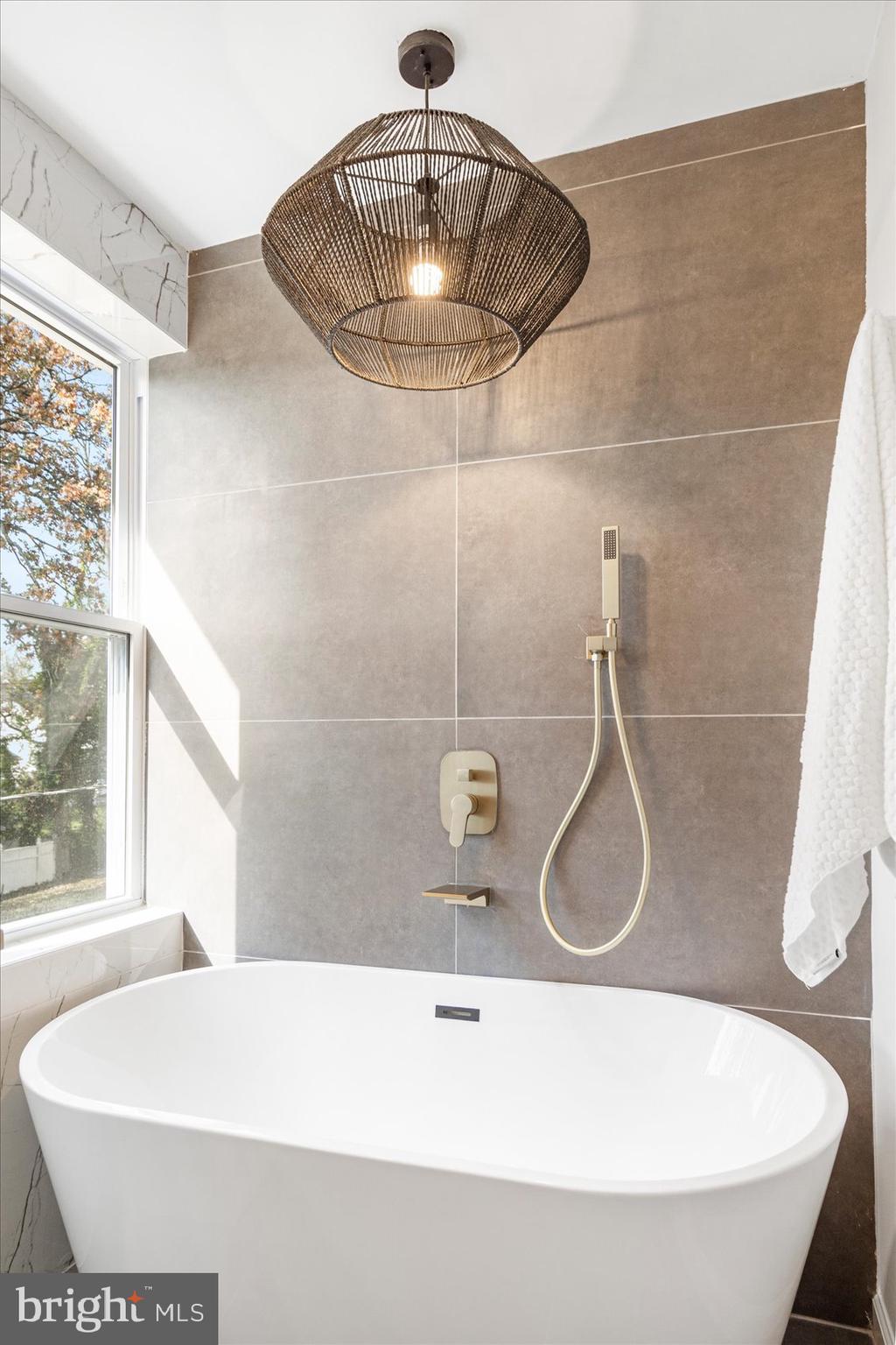 GARWYN OAKS - Residential