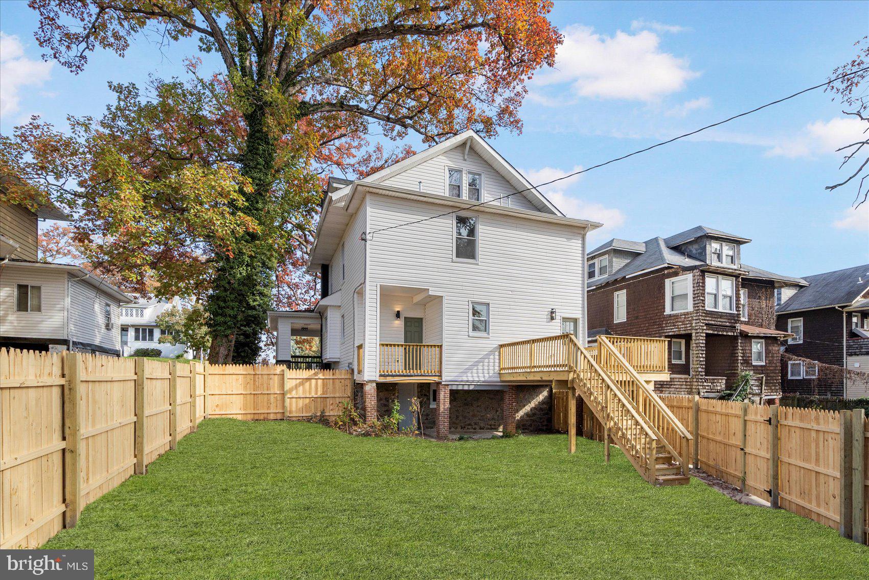 GARWYN OAKS - Residential