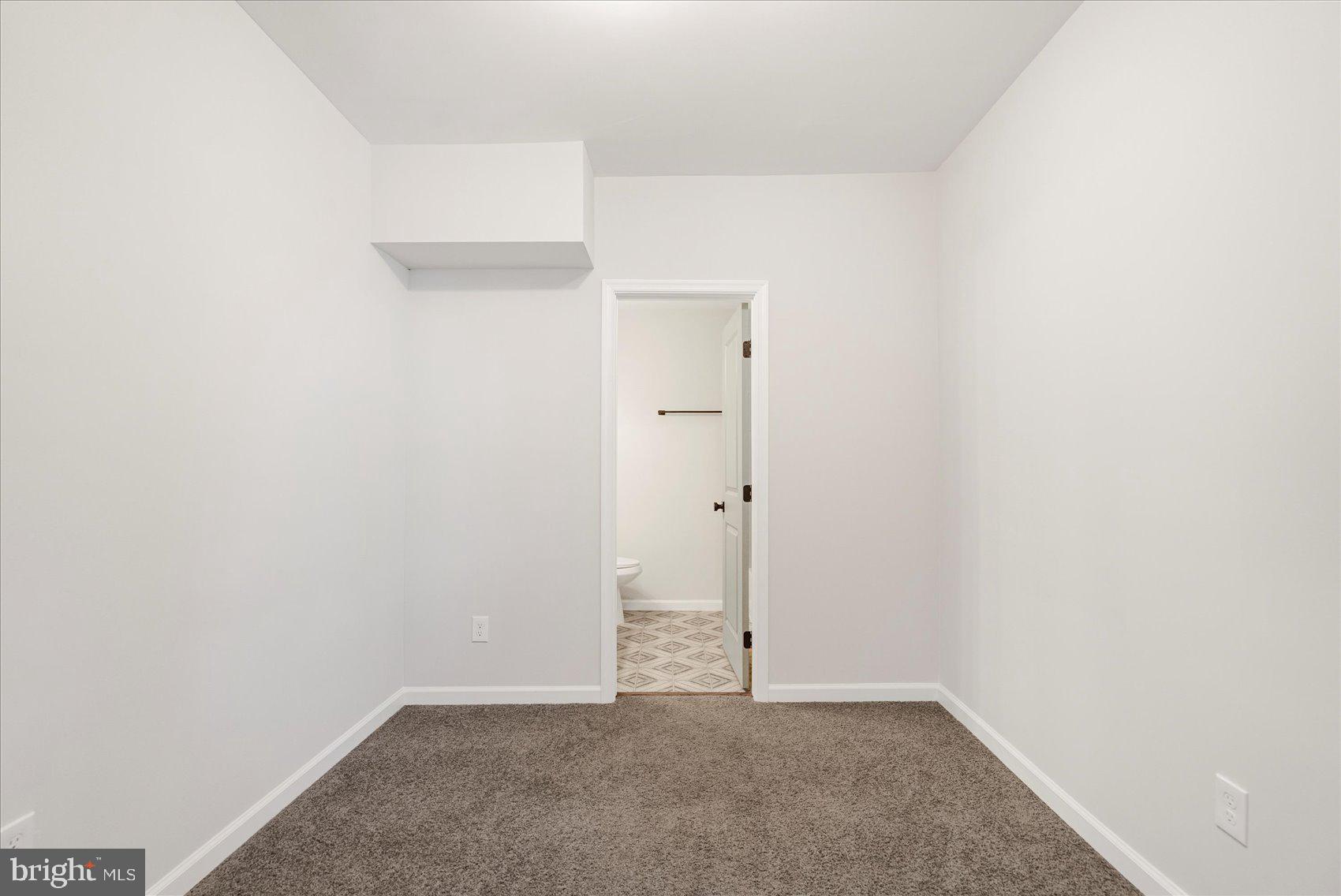 GARWYN OAKS - Residential