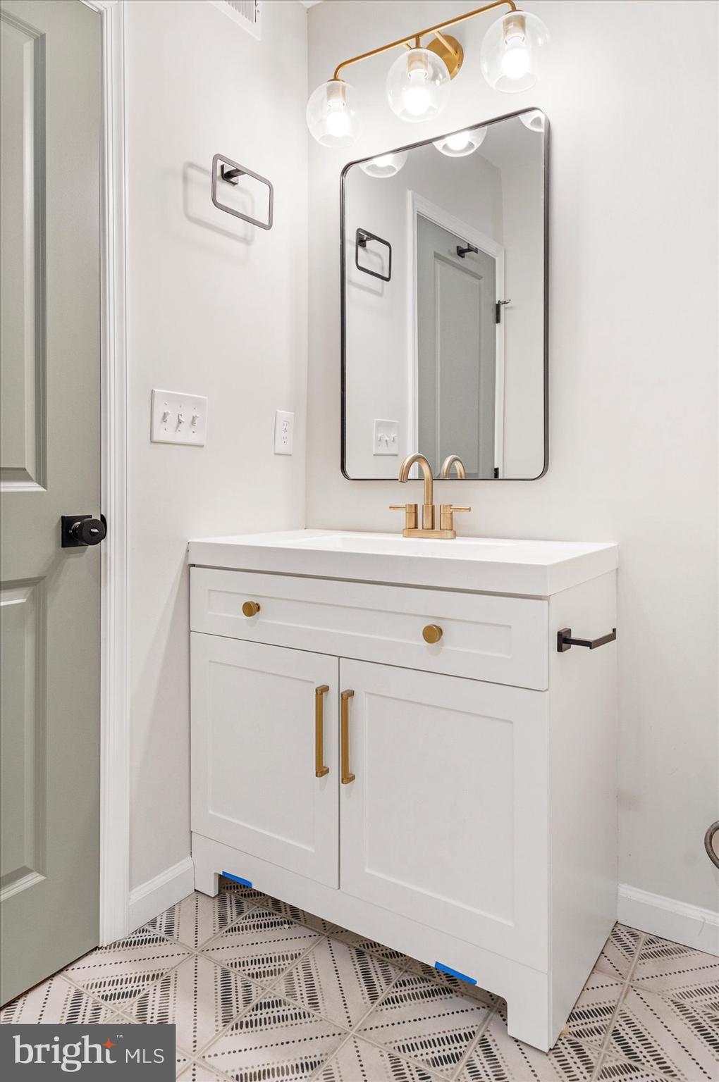 GARWYN OAKS - Residential