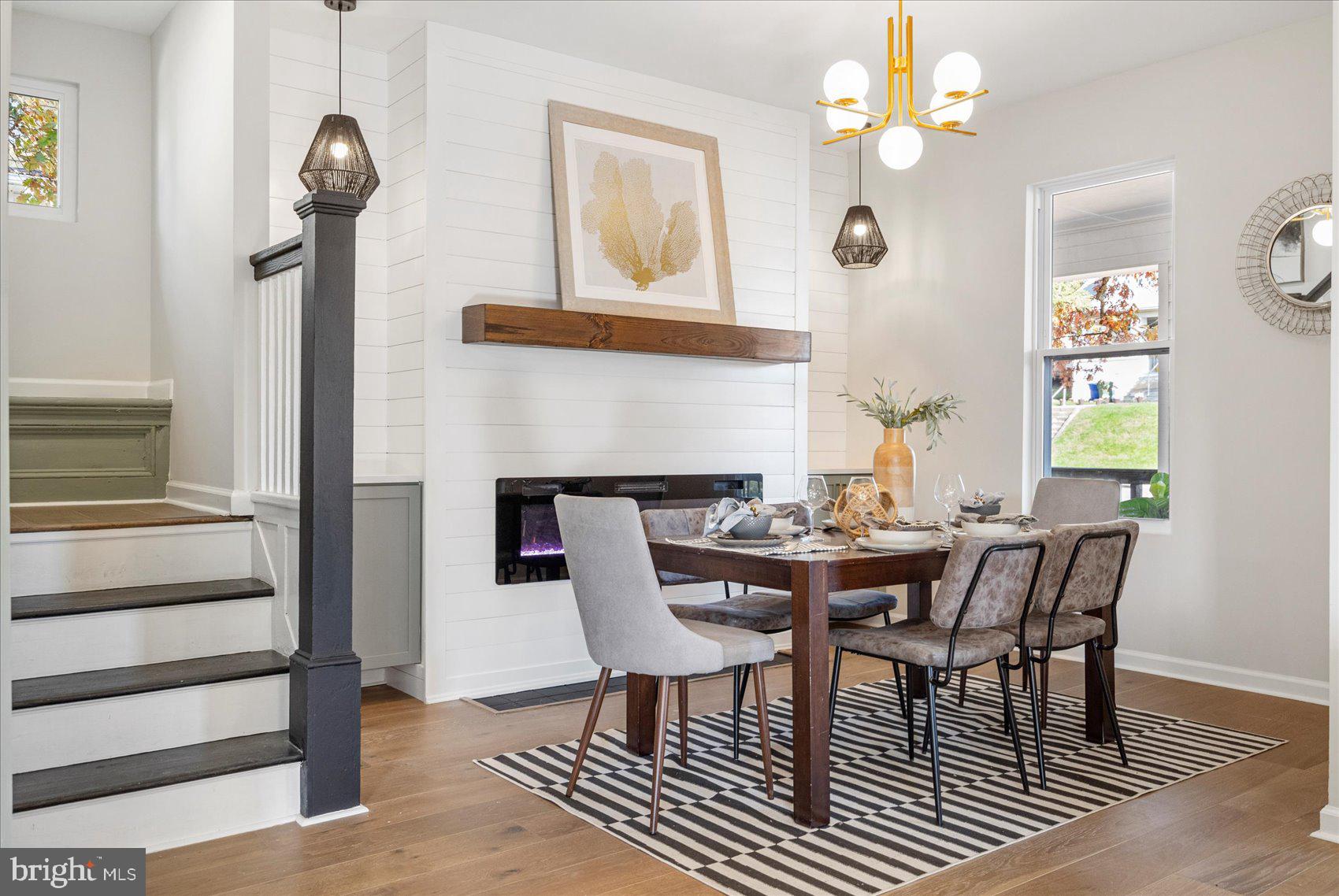 GARWYN OAKS - Residential