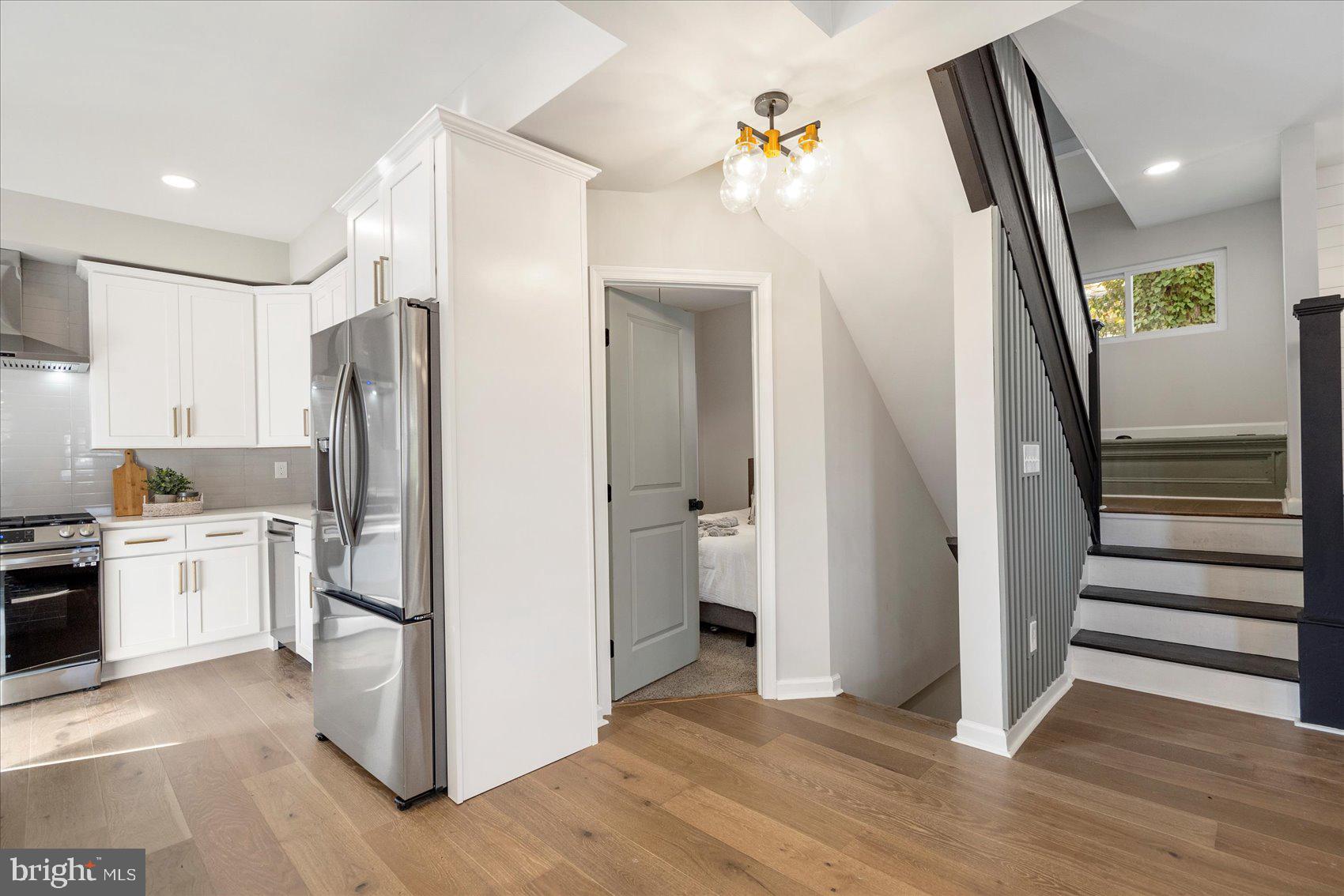 GARWYN OAKS - Residential