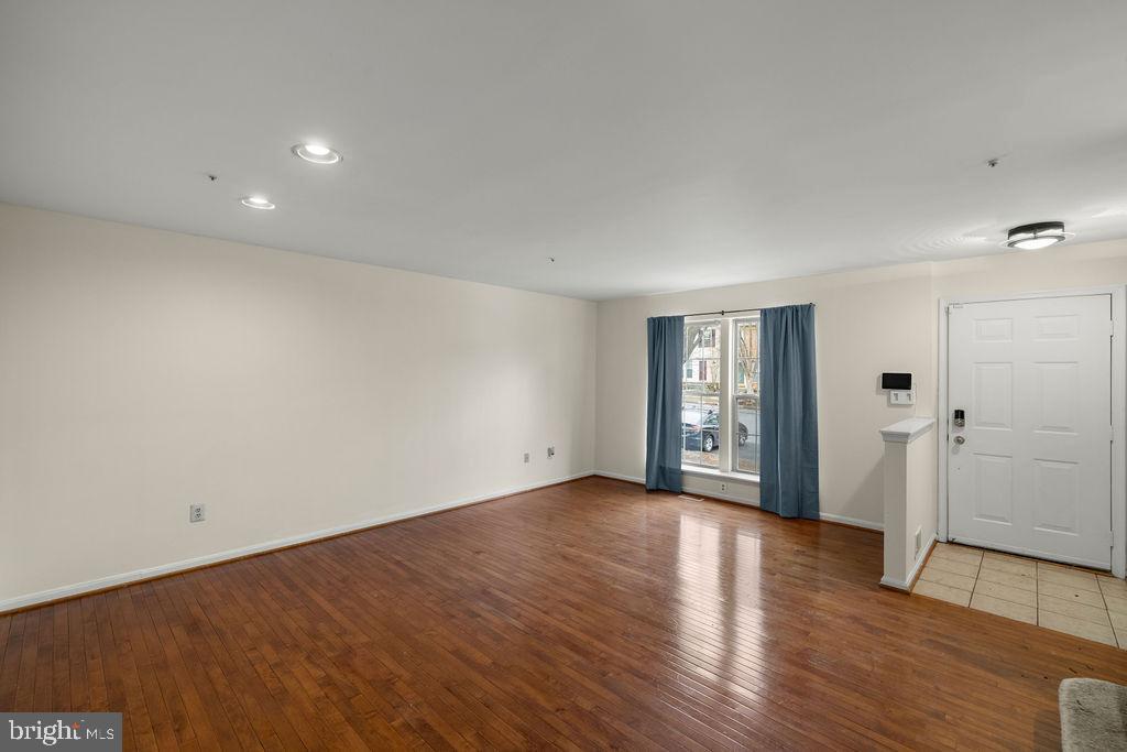 OWINGS MILLS NEW TOWN - Residential