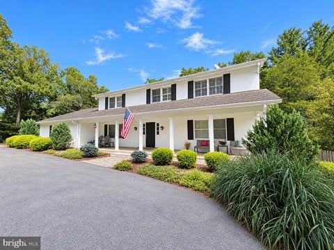 Homes For Sale - 13111 Foxden Drive<br/> Montgomery County, ROCKVILLE, MD 20850