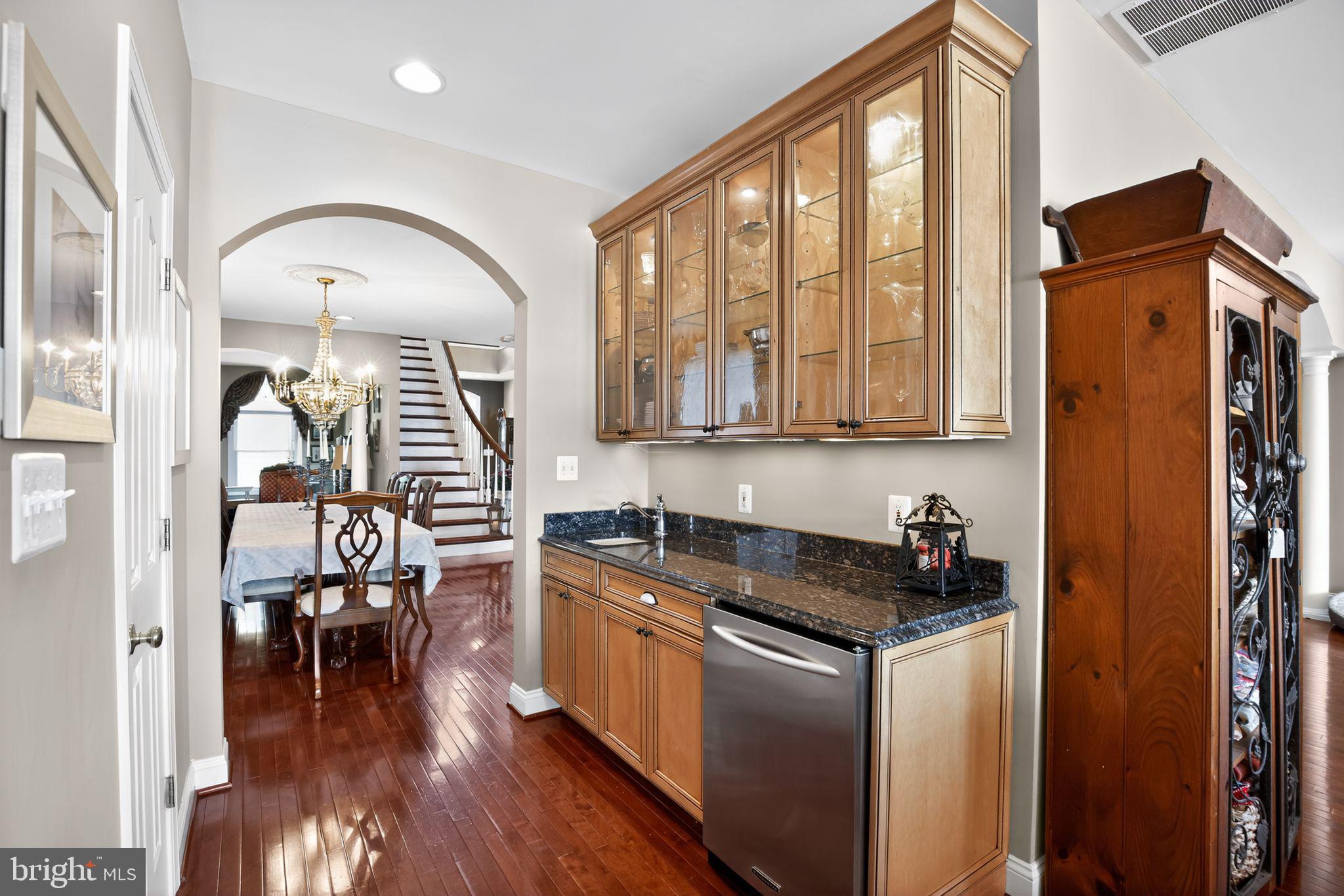 BOWLEYS QUARTERS - Residential