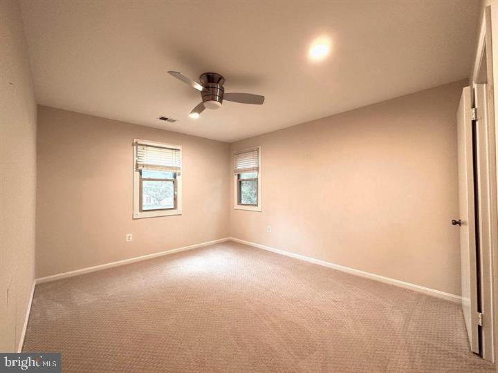 MOSBY COLUMBIA - Residential Lease