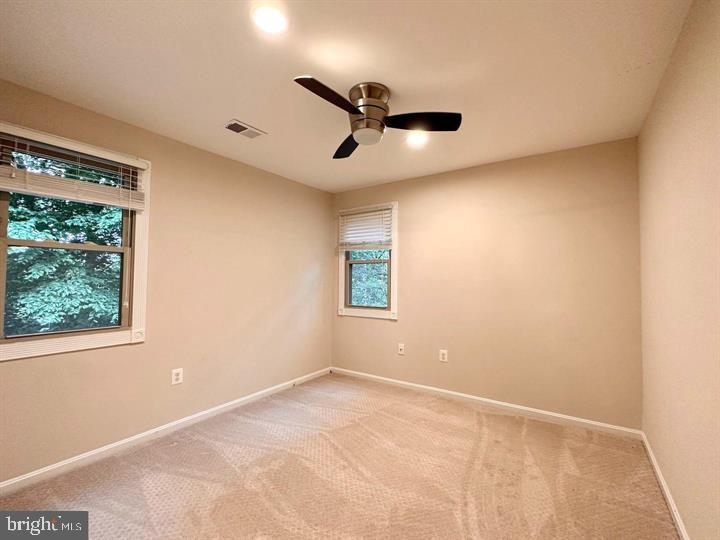 MOSBY COLUMBIA - Residential Lease