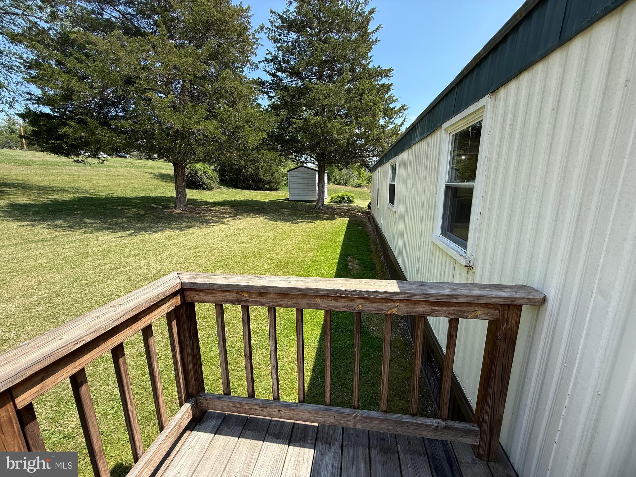 GOLDEN ACRES - Residential