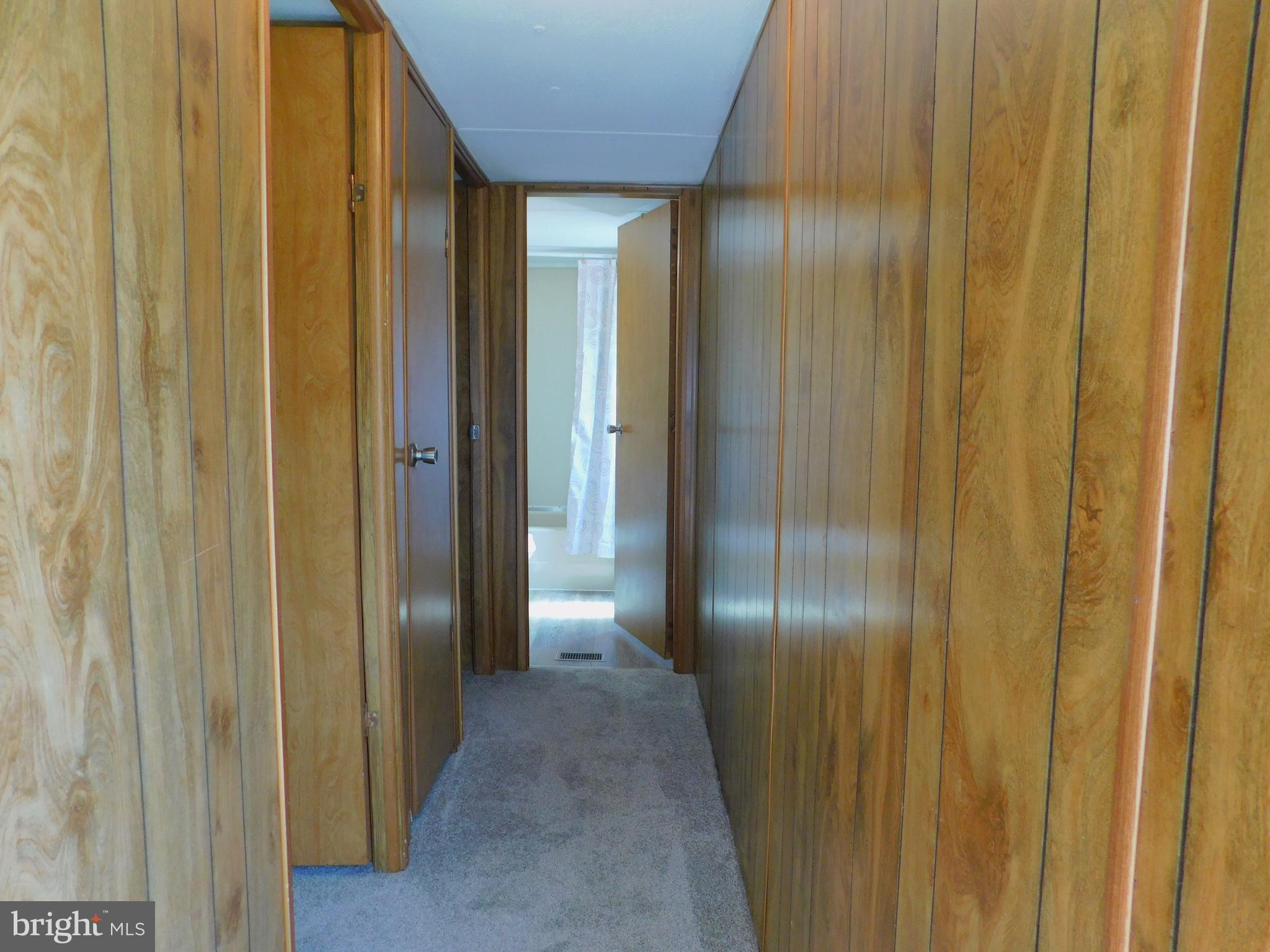 GOLDEN ACRES - Residential