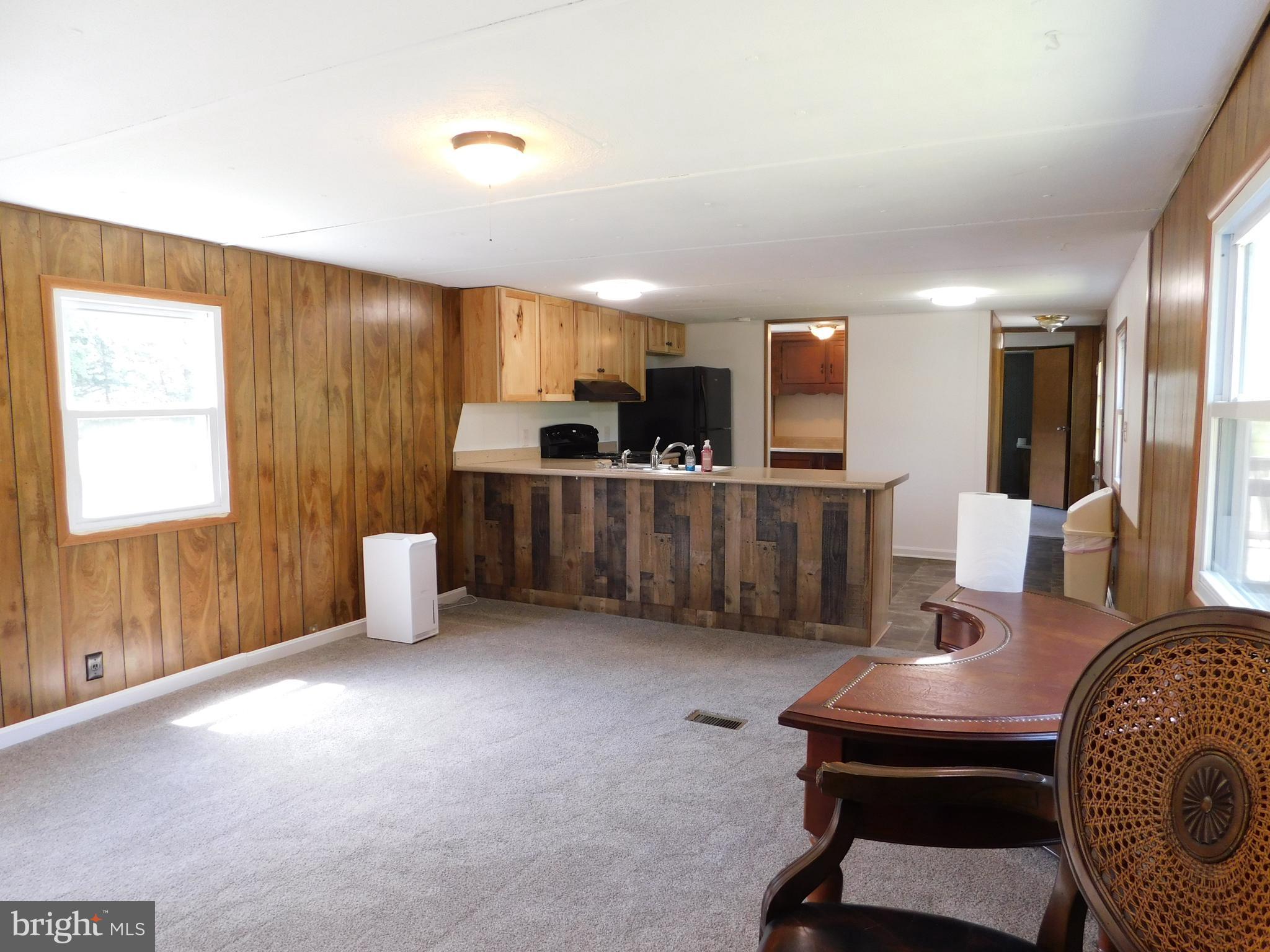 GOLDEN ACRES - Residential