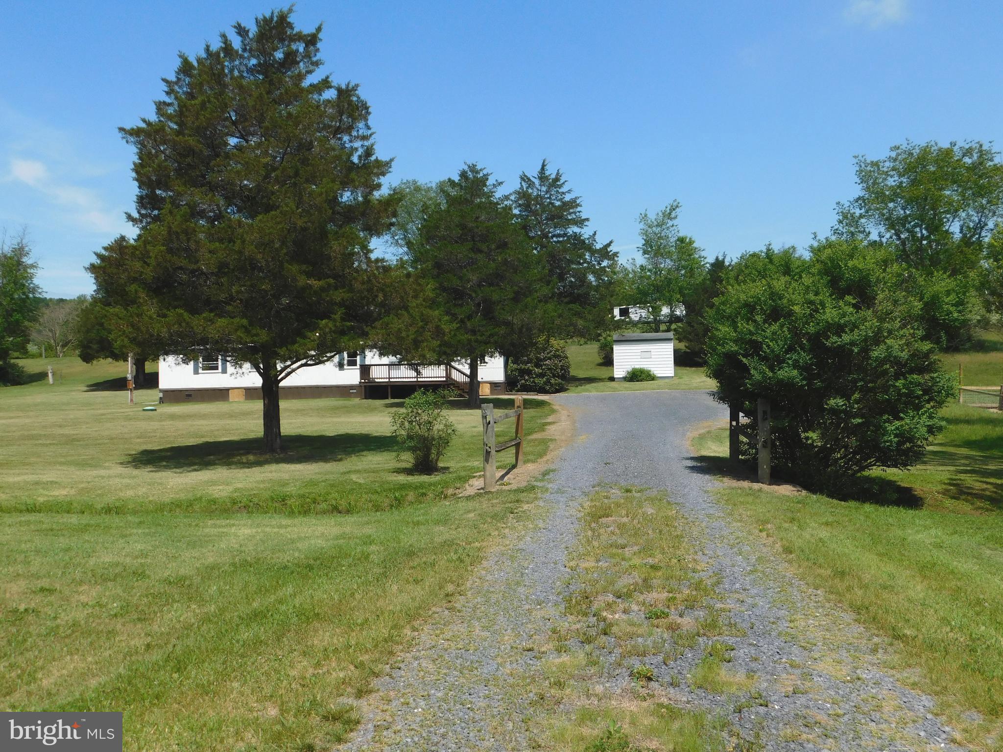 GOLDEN ACRES - Residential