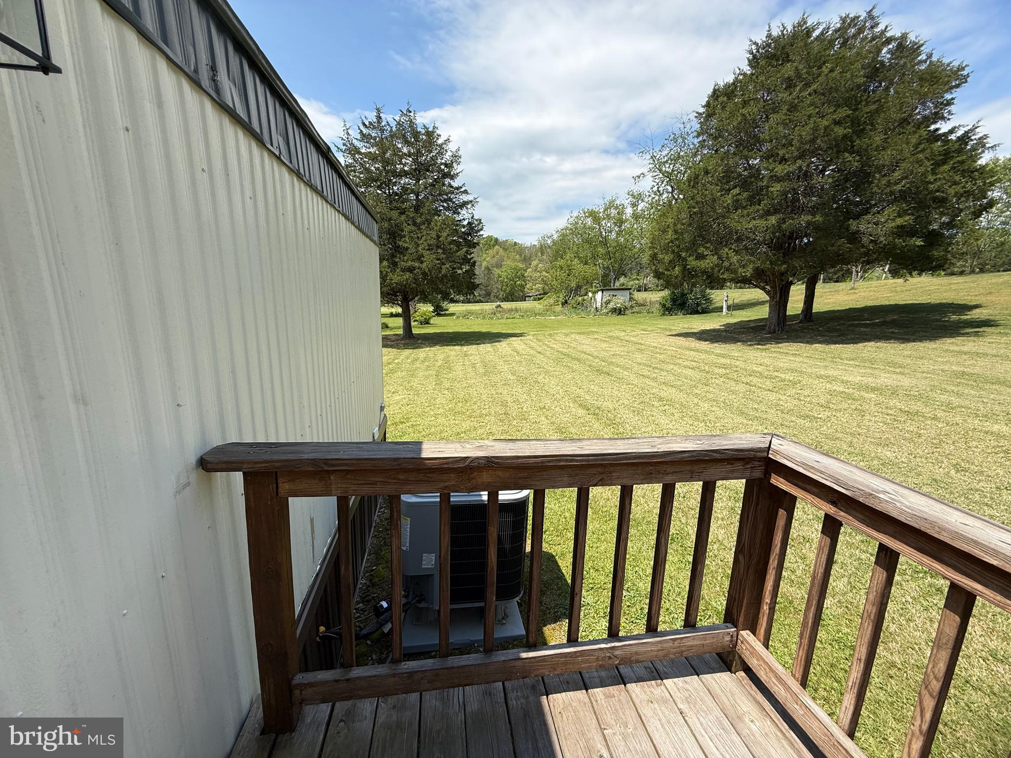 GOLDEN ACRES - Residential