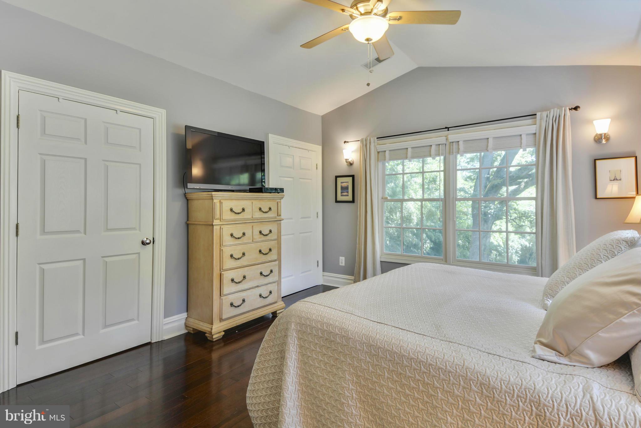 ENGLANDBORO - Residential