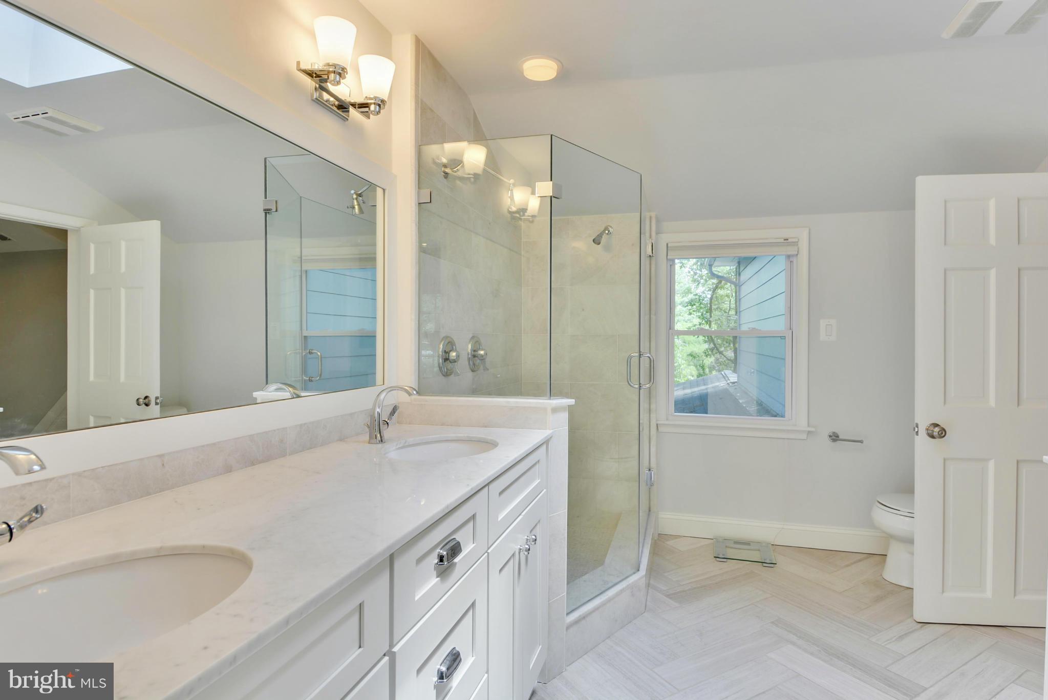 ENGLANDBORO - Residential