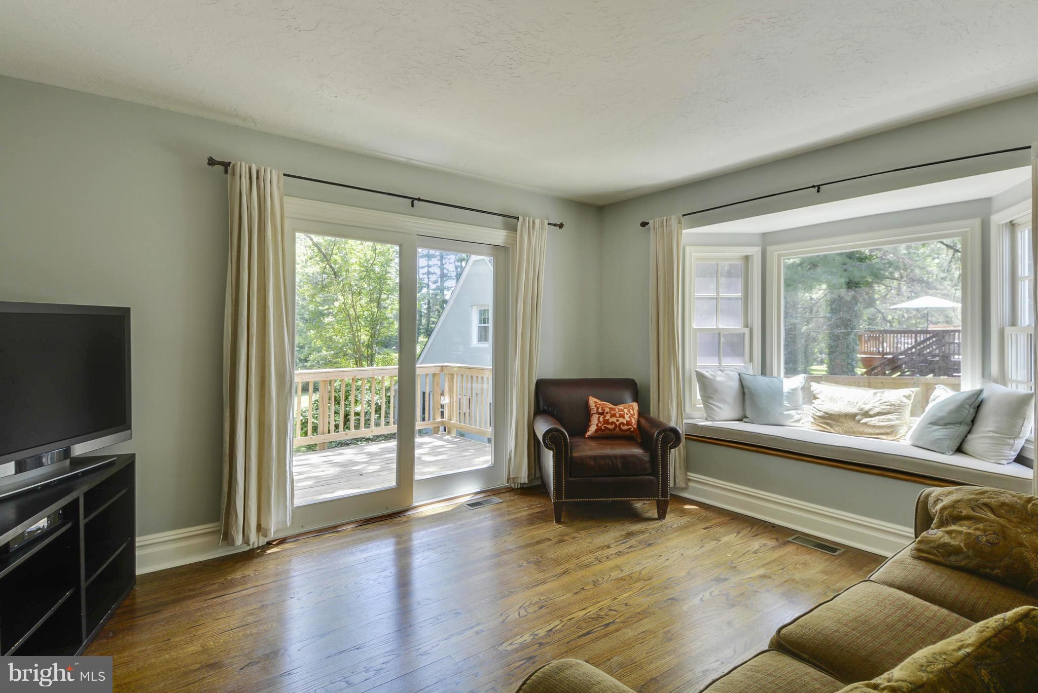 ENGLANDBORO - Residential