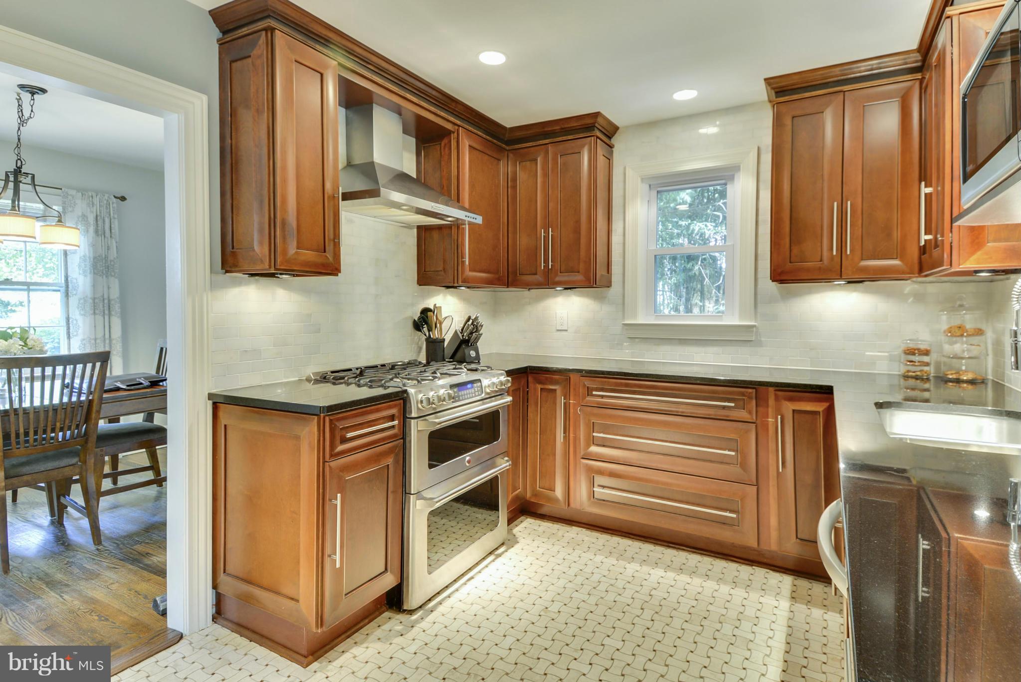 ENGLANDBORO - Residential