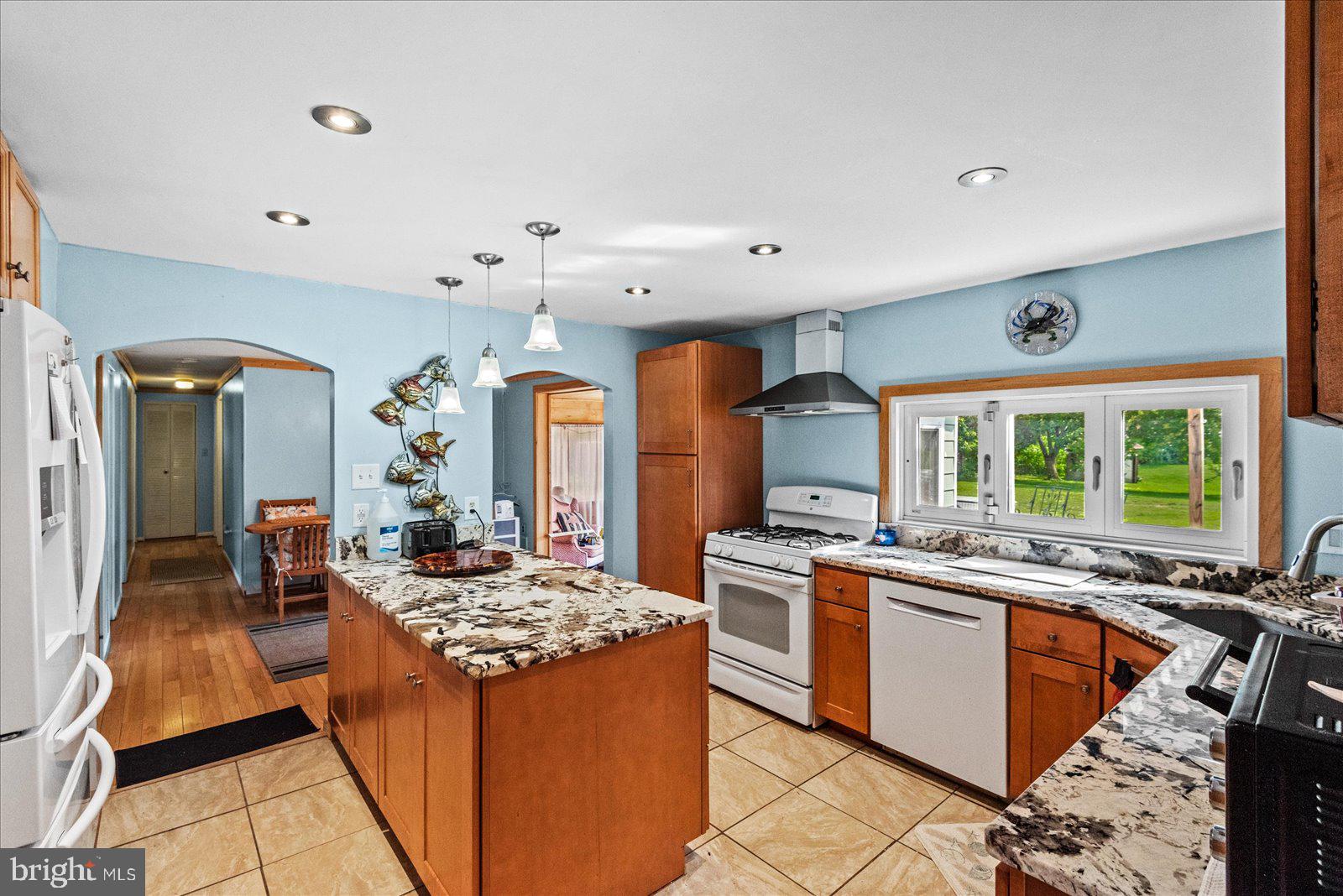 EBB TIDE BEACH - Residential