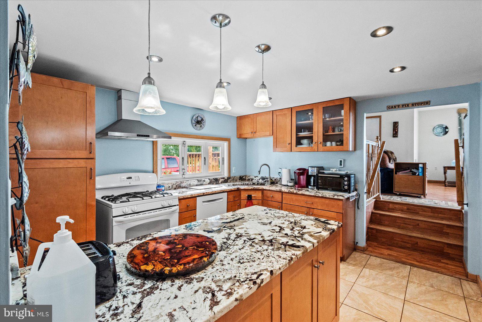 EBB TIDE BEACH - Residential