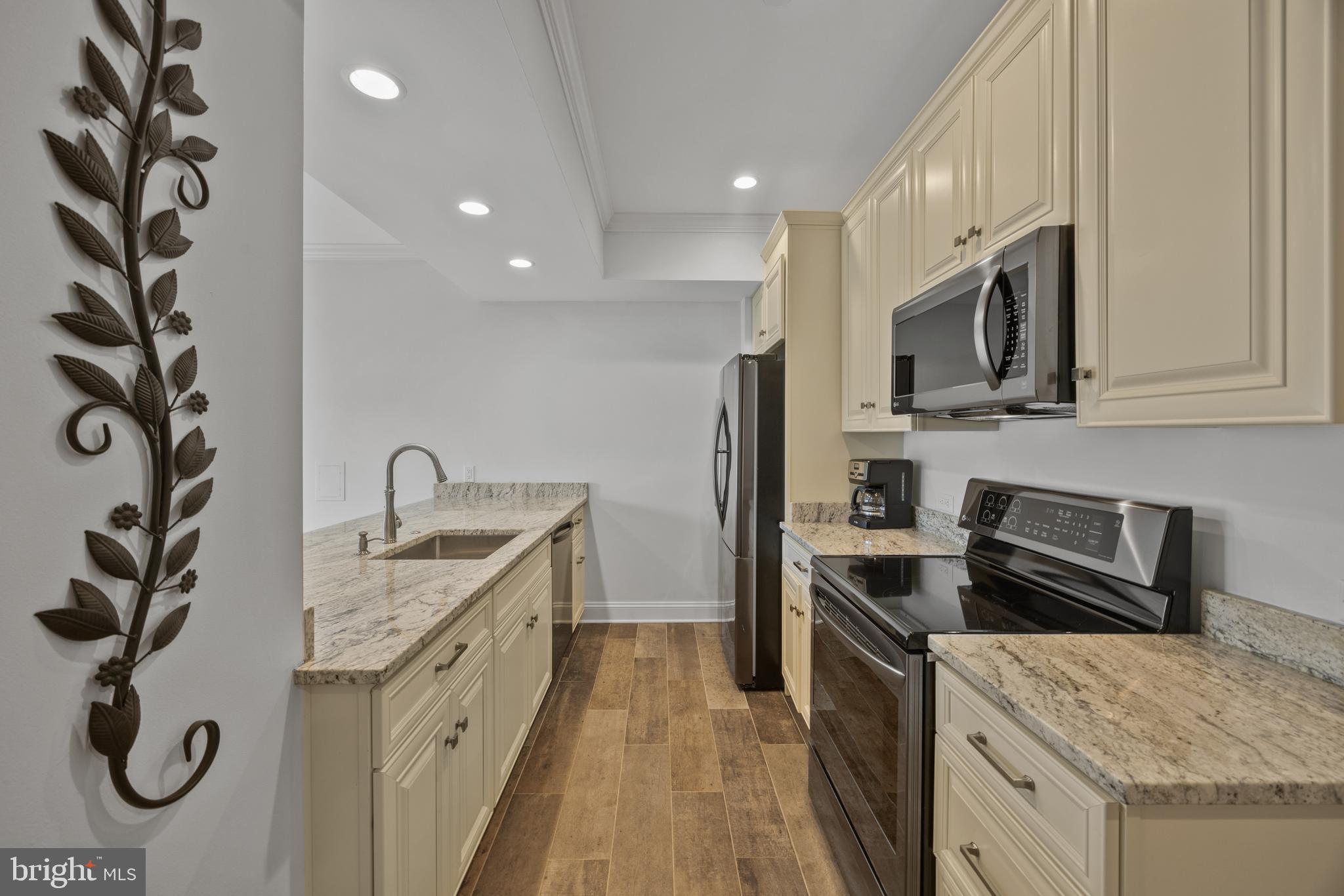 SHORE ACRES - Residential