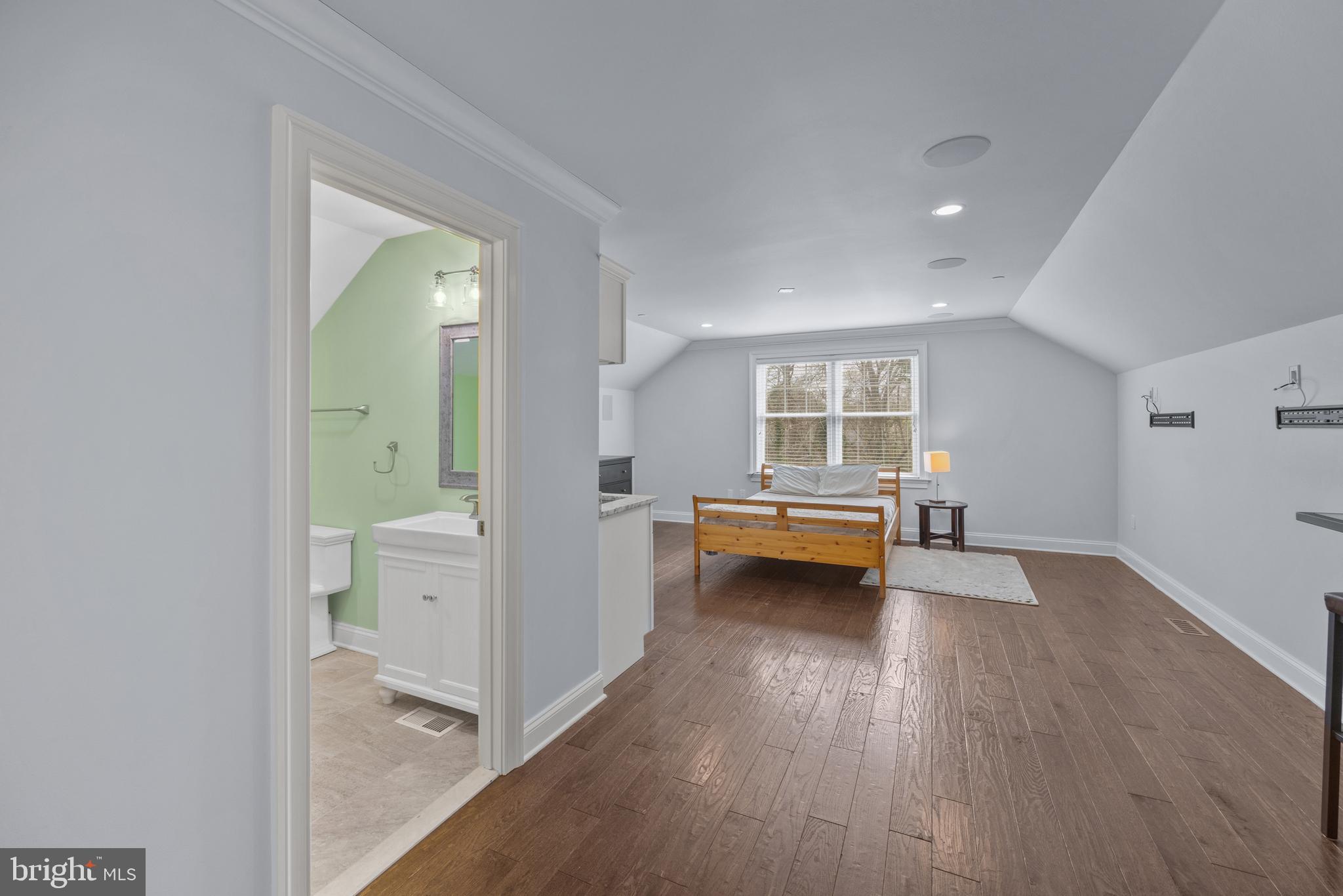 SHORE ACRES - Residential