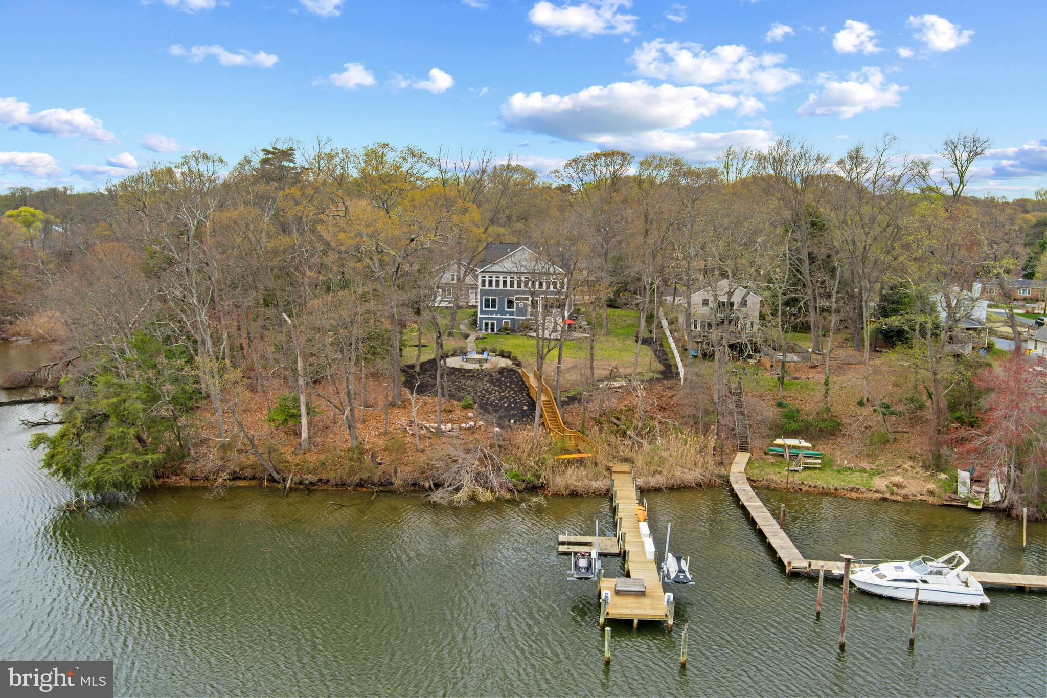 963 PHILLIPS DRIVE