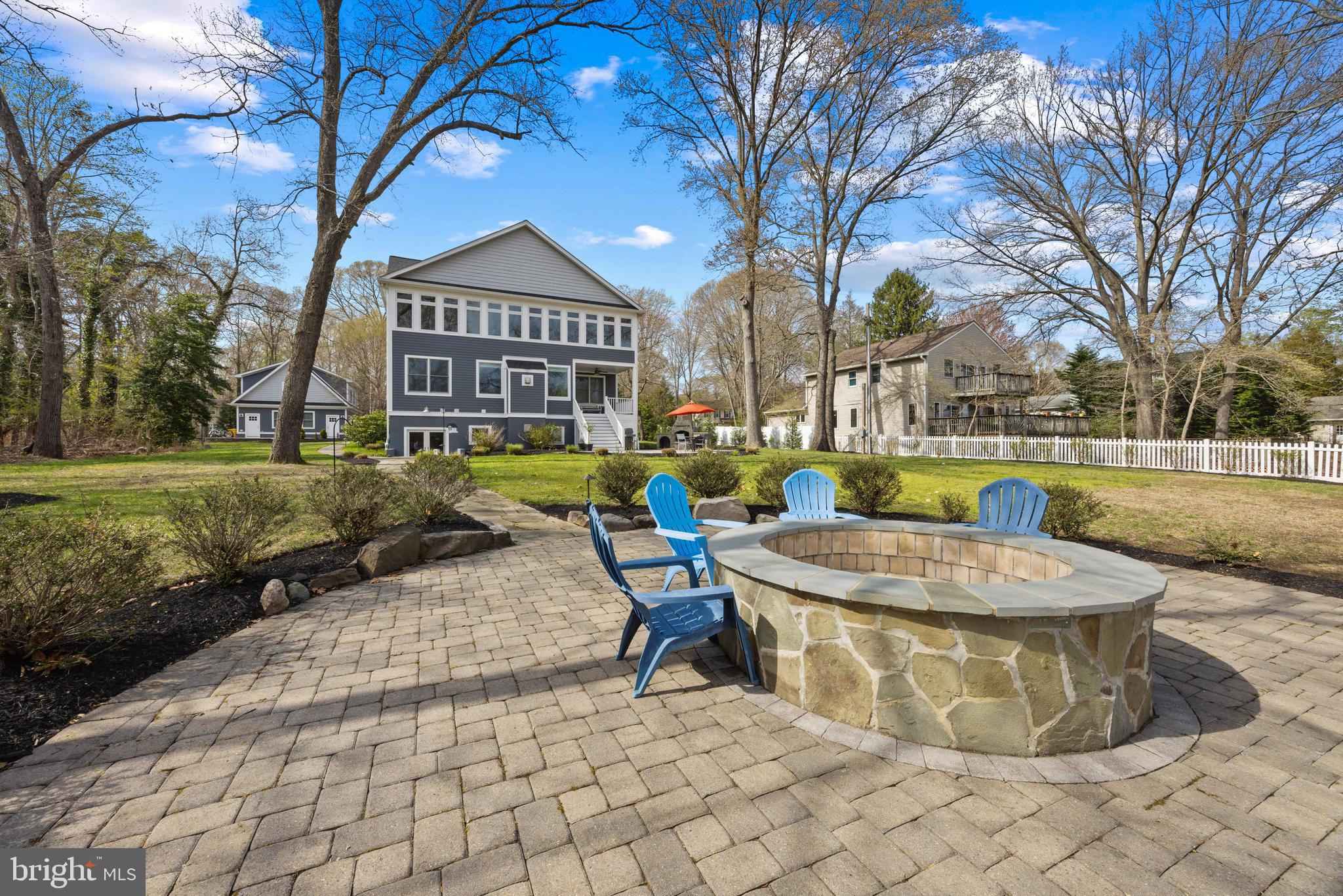 SHORE ACRES - Residential