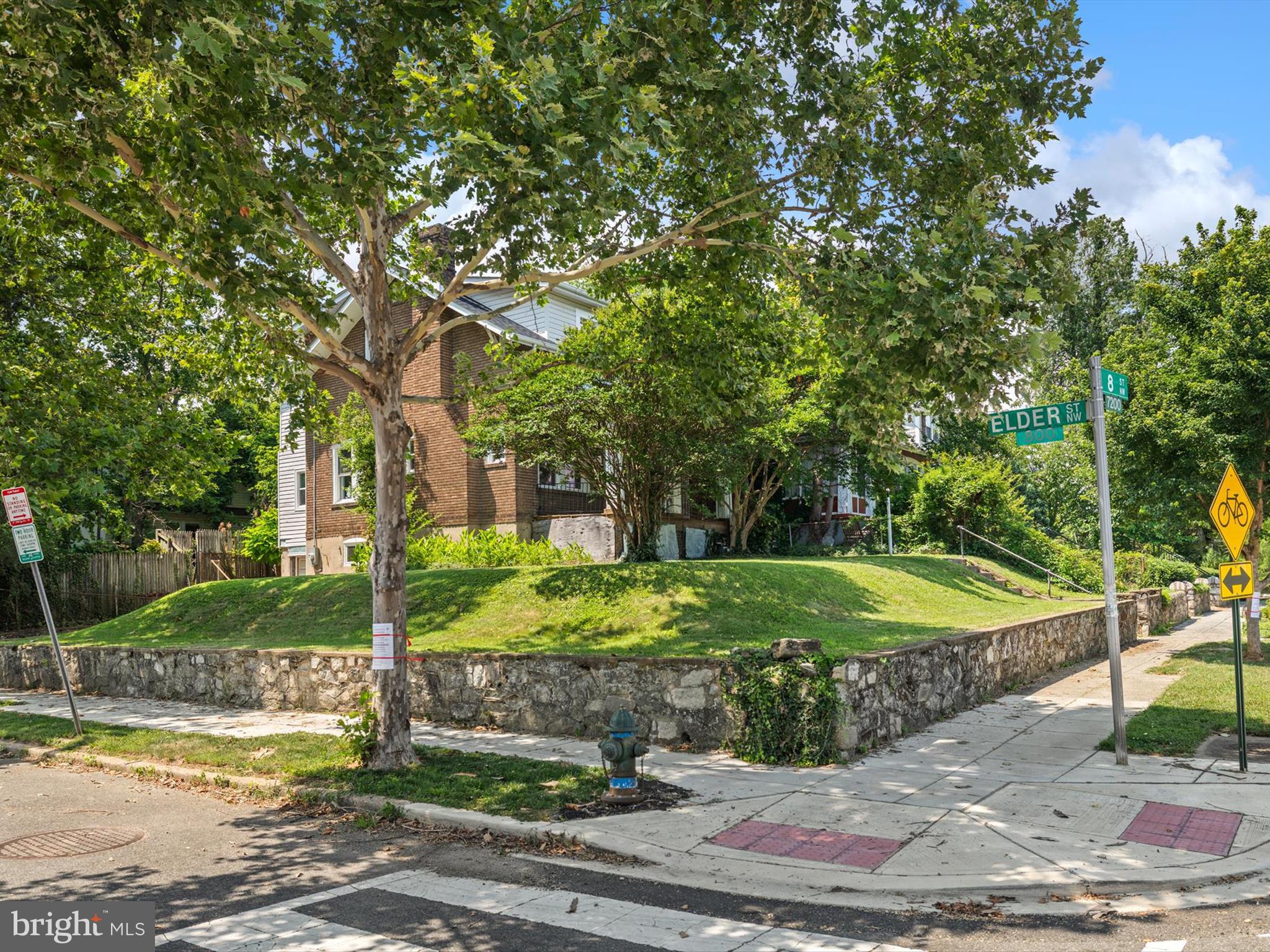 7200 8TH STREET NW